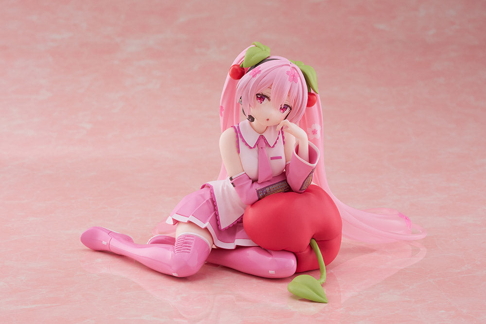 Hatsune Miku - Sakura Miku - Desktop Cute Prize Figure (Cherry Cushion Ver.)